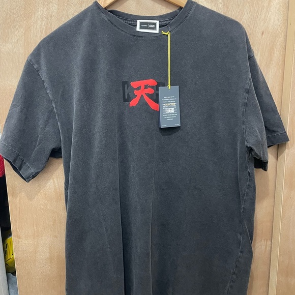 Kith Marvel vs Capcom akuma vintage tee size medium brand...